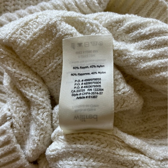 Aritzia Wilfred Essential Chenille Sweater in Avorio ( Cream ) Size Small - Picture 13 of 13